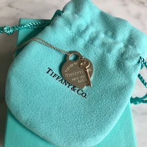 Return to Tiffany heart key pendant.